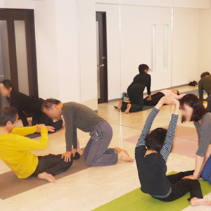 health step yoga studio