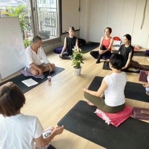 MORROWYOGA 全米ヨガアライアンス認定ヨガ講師養成講座RYT200